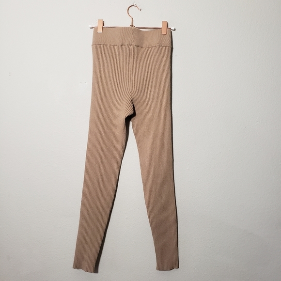 LAUREN ELIZABETH COLLECTION Ribbed leggings in nude size Small - Picture 4 of 10
